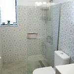 אכסניה Rhodes Backpackers Boutique And *