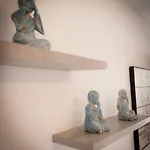 Rhodes Backpackers Boutique And אכסניה