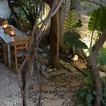 Rhodes Backpackers Boutique And אכסניה עיר רודוס