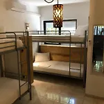 Rhodes Backpackers Boutique And אכסניה