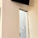 אכסניה Rhodes Backpackers Boutique And עיר רודוס