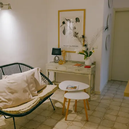 Rhodes Backpackers Boutique And *