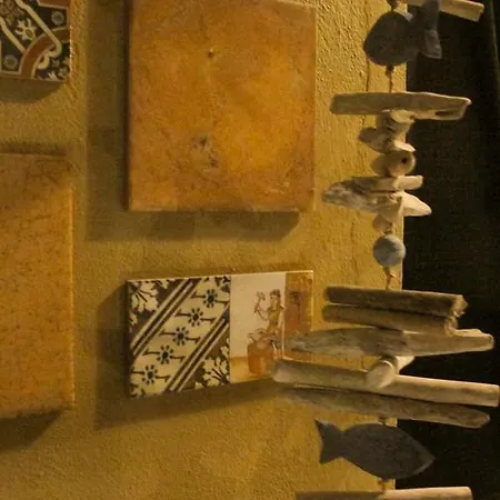 Rhodes Backpackers Boutique And *