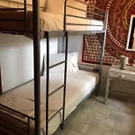 Хостел Rhodes Backpackers Boutique And *