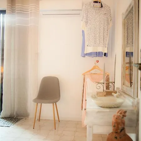 Hostel Rhodes Backpackers Boutique And