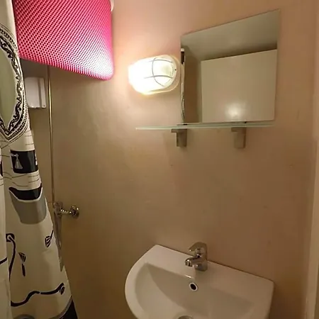 Rhodes Backpackers Boutique And