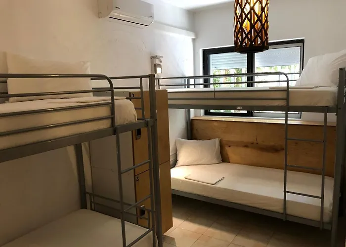 Hostel Rhodes Backpackers Boutique And *