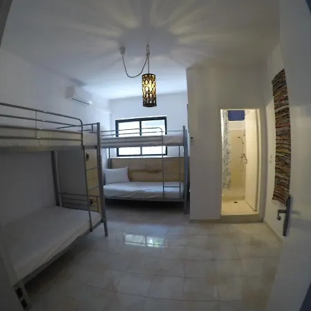 Rhodes Backpackers Boutique Hostel&apartments