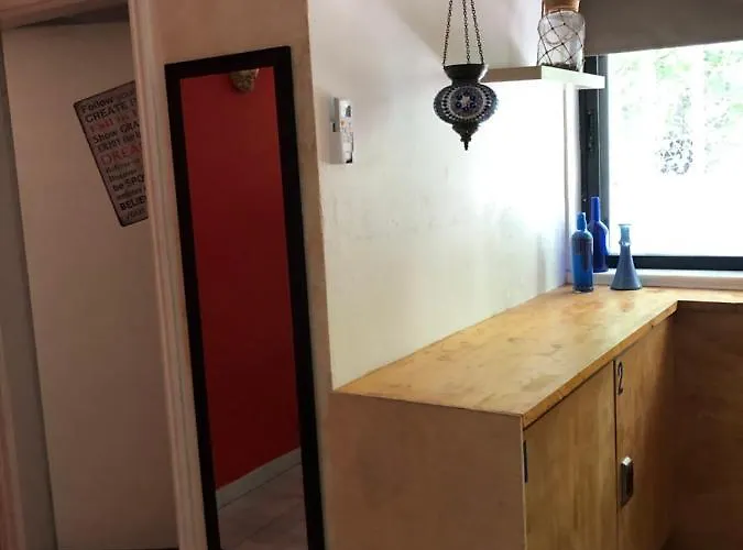 Rhodes Backpackers Boutique And Hostel *